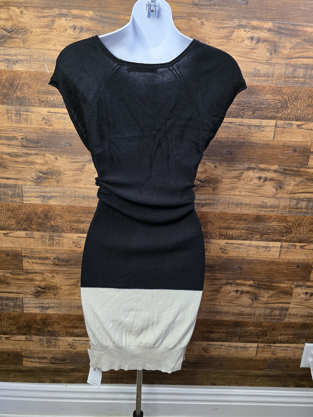 Alexander Wang- Two-Tone Black and Cream Knit Dress - Picture 2 of 3